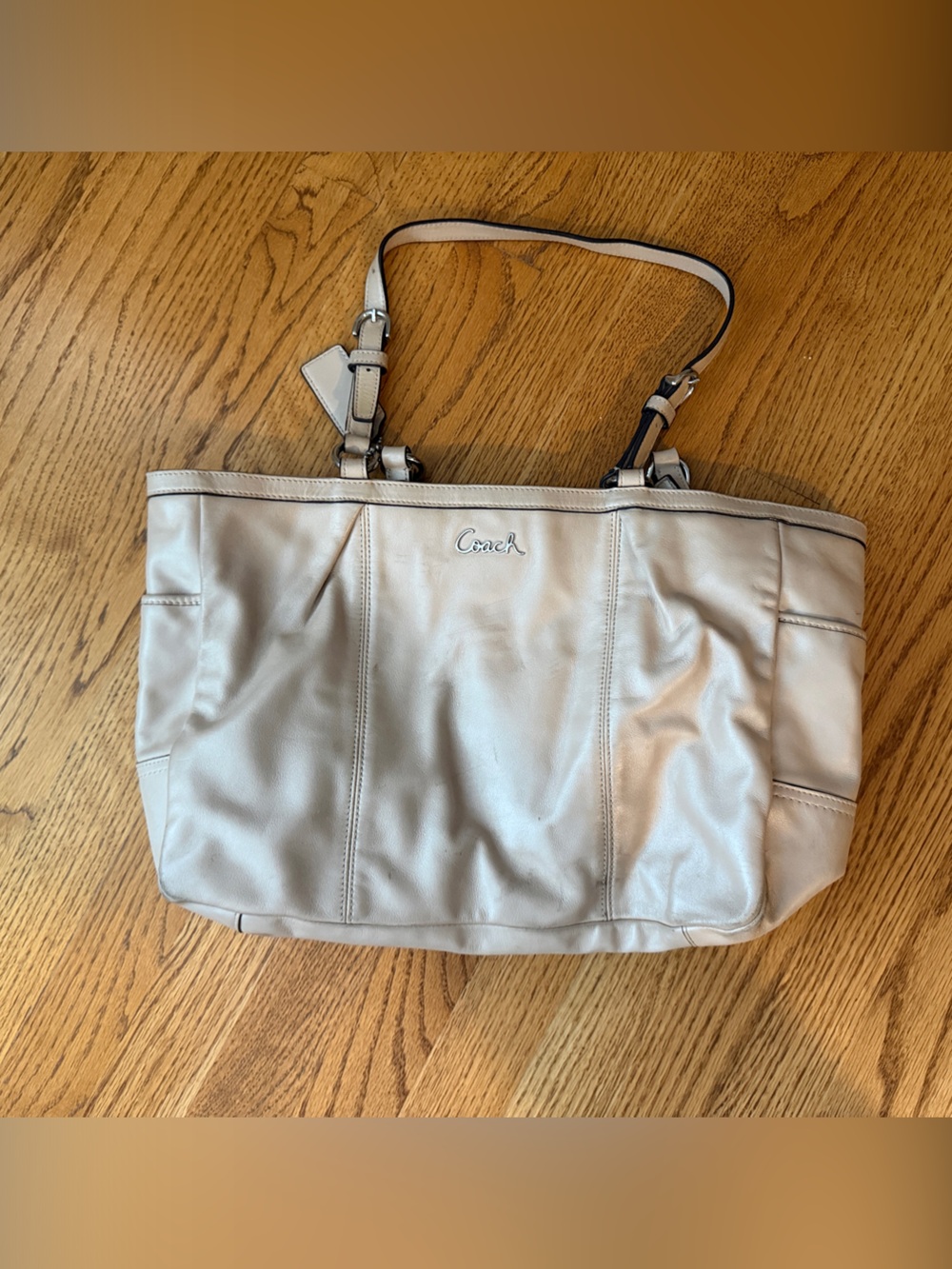Coach Cream Leather Shoulder Hobo